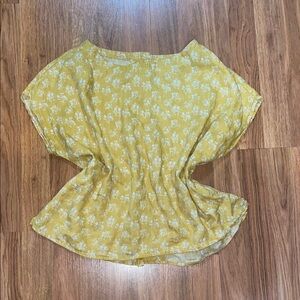 Floral Yellow Women's Top Cynthia Rowley 100%linen size small blouse